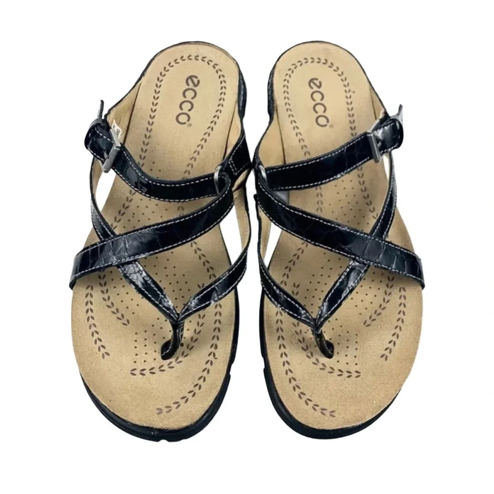 ECCO Women's Black Patent Leather Sandals Size 6-6,5